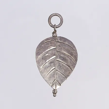 Hänge löv, 50x26mm, silver 925/1000 Vikt: 5,8 g