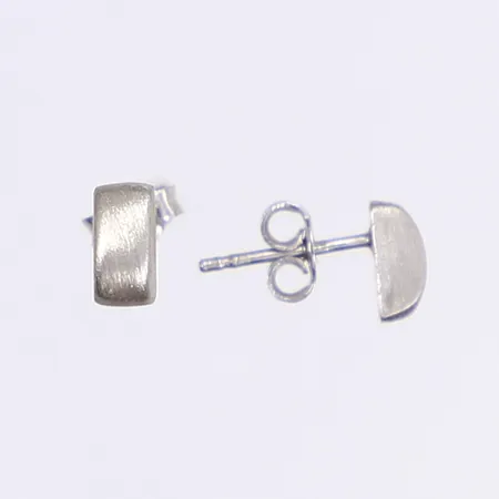 Ett par örhängen, 8x4mm, silver 925/1000 Vikt: 1,1 g