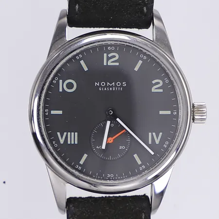 Herrur Nomos Glashütte Club Campus, Ø38mm, manuell, liten sekundvisare, ref 4860, snr 171829, stål, safirglas, box och cert 2017, moccaband, fungerande vid katalogiseringstillfället, smärre bruksslitage