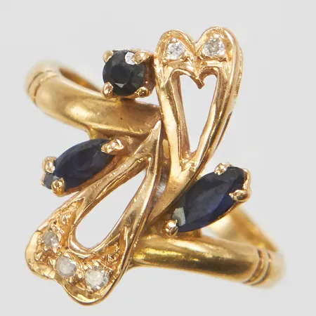 Ring, blå stenar, diamanter 5 x ca 0,01ct, stl: 16¾, ostämplad, 18K  Vikt: 3,7 g