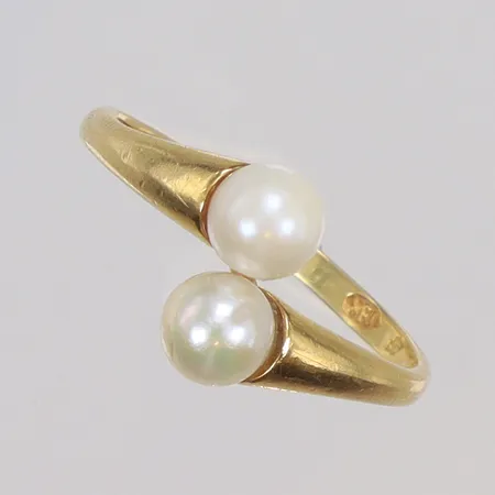 Ring med odlade saltvattenpärlor stl 17½ bredd 2-11mm, CCH, 18K Vikt: 2,7 g