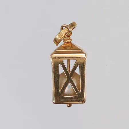Hänge med odlad pärla 7x19mm inklusive hängöglan, 18K Vikt: 1,4 g