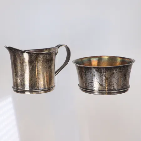 Gräddkanna samt sockerskål, handarbete, höjd 33-52mm, förgylld insida, signerade och daterade 1965-66, ostämplatt silver  Vikt: 173,7 g