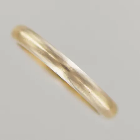 Ring, Ø 19 mm, graverad, 18k Vikt: 5,5 g