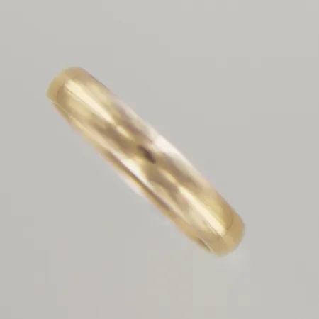 Ring , Ø 16½mm, bredd 3,5 mm, graverad, 18K  Vikt: 3,2 g