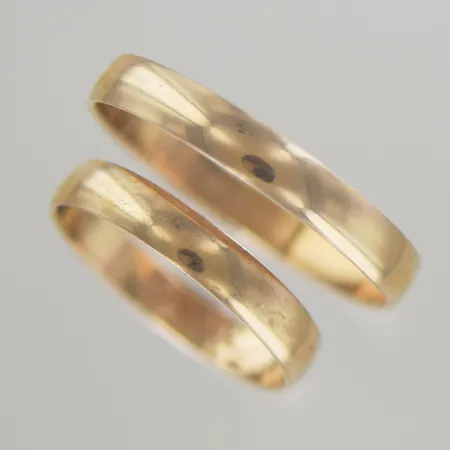 Ringar Ø 23/19 mm, graverad, 9K Vikt: 4 g