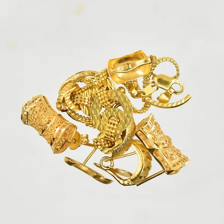 Diverse defekt guld, 21K. Vikt: 13,5 g