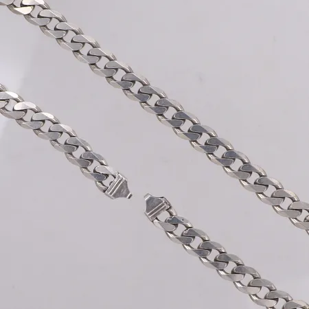 Kedja Pansar, längd 49cm, bredd 11mm, saknar lås, silver 925/1000 Vikt: 89 g