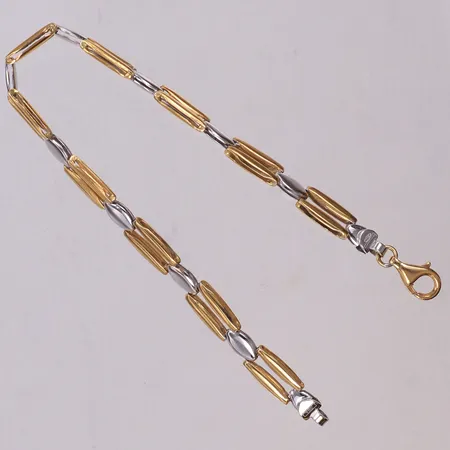 Armband, längd 18,5cm, bredd ca 4,6mm, ihåligt, GHA, 18K  Vikt: 7,9 g