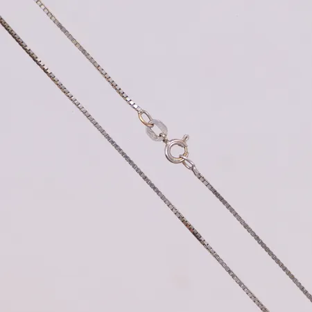 Kedja Venezia, längd 37,5cm, bredd 0,9mm, vitguld, 18K  Vikt: 2,9 g