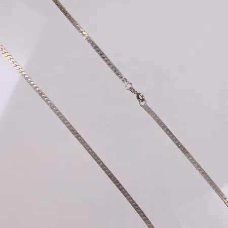 Collier, manglad pansar, längd 51cm, bredd 3mm, 925/1000 silver Vikt: 14,1 g