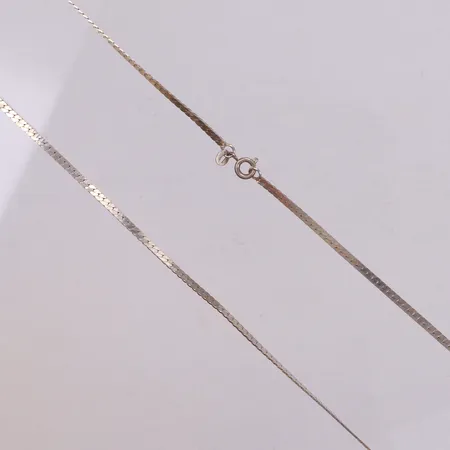 Collier, manglad pansar, längd 45cm, bredd 2,3mm, 925/1000 silver Vikt: 6,1 g