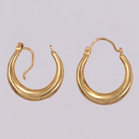 Ett par örhängen, creoler, längd 19mm, 18K Vikt: 1,4 g