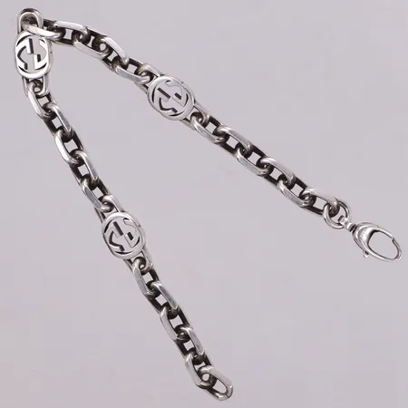 Armband, Gucci, GG, ankar med logotyp, längd 20cm, bredd 8,8mm, tygpåse, originalask, broschyr, kvitto 2023, 925/1000 silver Vikt: 18,4 g