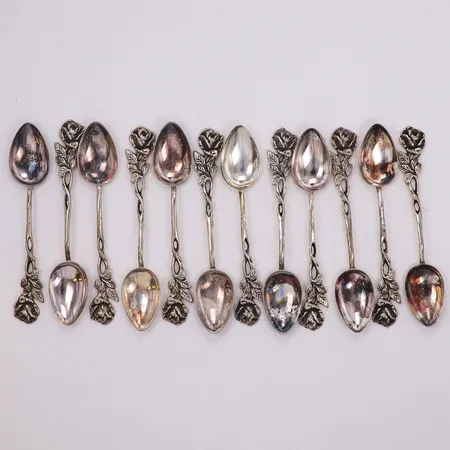 12 kaffeskedar, längd 11cm, modell Ros, GEWE, Malmö, år 1956, 830/1000 silver Vikt: 130,8 g