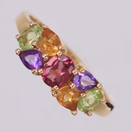 Ring med färgstenar, stl 17¼, bredd 1,5-6,3mm, 14K  Vikt: 2,5 g