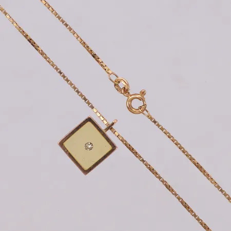 Kedja, Venezia, längd 42cm, med hänge med sten längd 16mm, repor, 18K Vikt: 6,1 g
