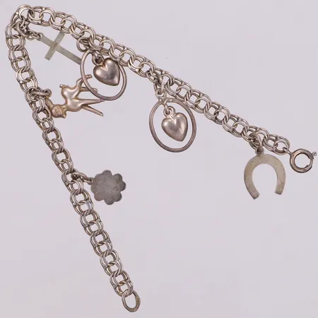Armband Bismarck med sex berlocker, längd 18,5cm, bredd 5,5-25mm, silver 830/1000 Vikt: 10,3 g