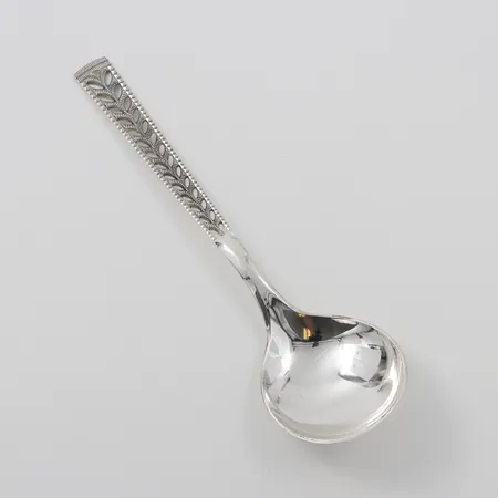 Serveringssked, modell Juvel Norway, längd ca 22cm, silver Vikt: 65 g