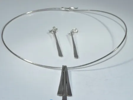 Halsring med hänge + örhängen, längd 5,5 cm, silver, Vikt: 25,5 g
