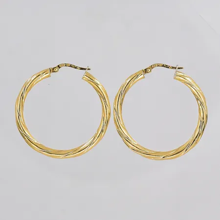 Ett par örhängen, Ø 31,7mm, ihåliga, 18K Vikt: 3,1 g