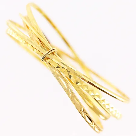 5st armringar, innermått 65mm, bredd 1,5-2,5mm, sammansatta, 18K Vikt: 25,8 g