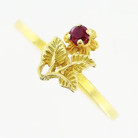 Ring, rosa sten, stl 17¼, bredd 1,9mm, skev skevheter, 18K. Vikt: 1 g