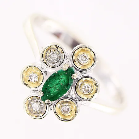 Ring, diamanter 6 x ca 0,01ct, stl 16½, bredd 2-12mm, nagg i sten, vitguld, 18K Vikt: 3,1 g