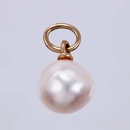 Hänge med odlad pärla, Ø 7mm, längd ca 1,1cm, 18K  Vikt: 0,5 g