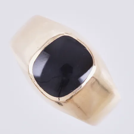 Klackring med svart sten, stl: 21, bredd: ca 5-13mm, 835/1000 silver  Vikt: 7 g