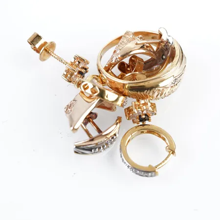 Diverse guld, 18k Vikt: 15,3 g