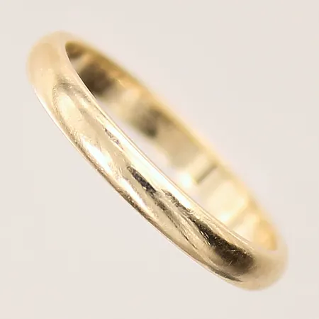 Ring, stl: 15¼, bredd: 2,5mm, gravyr, 14K  Vikt: 1,9 g