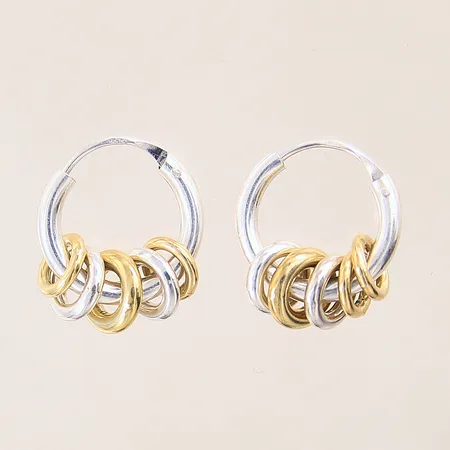 Ett par örhängen creoler, Ø11,5mm, bredd: 2,6-6mm, silver 925/1000 Vikt: 5,6 g