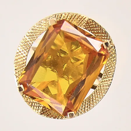 Ring med syntetisk spinell, stl: 16½, bredd: 2,3-23,5mm, ostämplad 18K  Vikt: 8,2 g