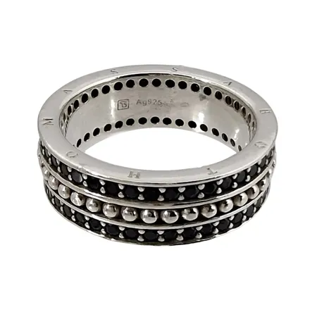Ring, herrmodell, kraftig, Thomas Sabo, silver 925/1000, svarta stenar (Zirconia), Ø22,0 mm, bredd 8,5 mm, fint buret skick, nypris för snarlika i butik från 1499 kr. och uppåt  Vikt: 14,3 g