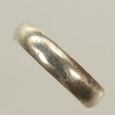 Ring stl 18, bredd 5mm, 925/1000-delar 4,9g Vikt: 4,9 g