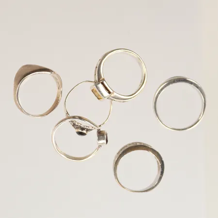 Ringar, defekt/slitet, silver, 925/1000, bruttovikt 19g Vikt: 19 g