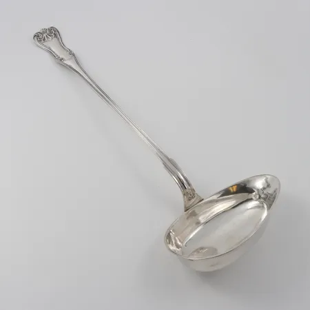 Soppslev, W.Lyon L5, längd 39 cm, kontrollstämplat silver Vikt: 260,8 g