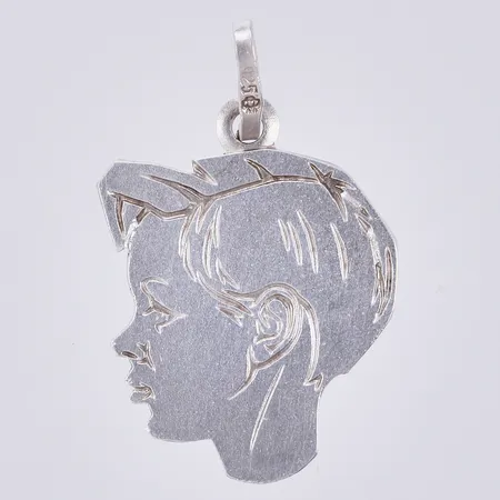 Hänge längd ca 26mm, bredd ca 18mm, svensk importstämpel, silver Vikt: 2,4 g