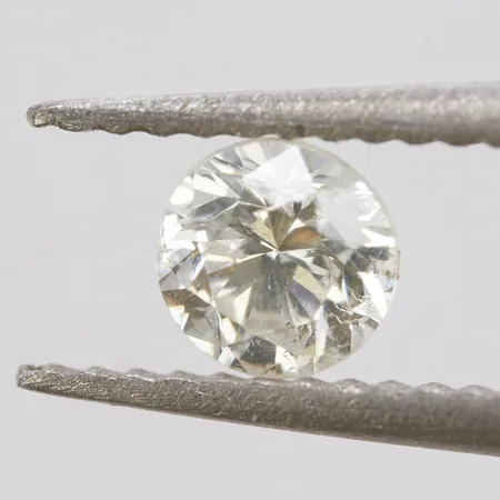 Diamant 1 x ca 0,17ct, W(H)/P1, litet chip på övre paviljongs facett Vikt: 0 g