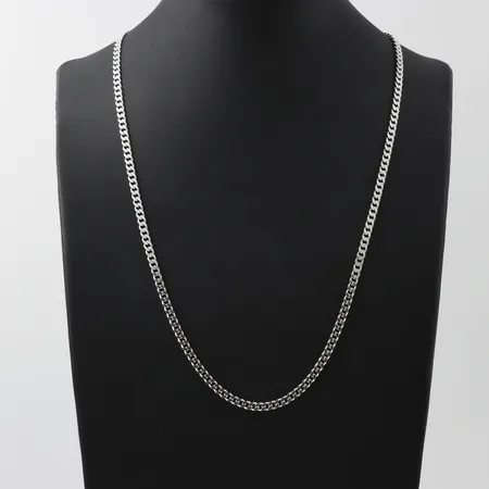 Collier Pansar, ej öppningsbart lås, längd ca 34 cm, bredd 4.5 mm, silver 925/1000. Vikt: 26 g