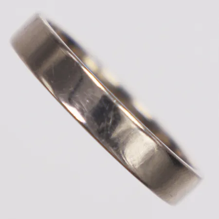 Ring, slät, stl 19½, bredd 3,8mm, vitguld, gravyr, 18K Vikt: 4,5 g