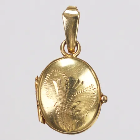 Hänge, medaljong, fotogömma, mönsterdekor, Längd ca 29mm inkl ögla, Bredd 11mm, plast inuti, 18K Vikt: 5,1 g