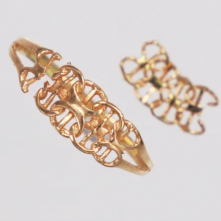 1 ring X-länk, defekt av, 1 länkbit X-länk, 18K  Vikt: 1,6 g