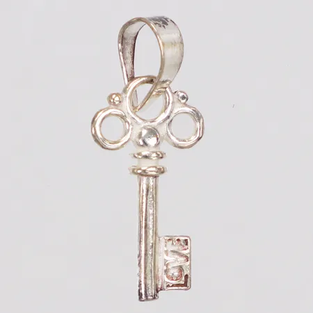 Hänge, nyckel, 24mm, love, 925/1000 silver Vikt: 0,7 g