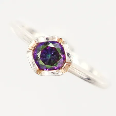 Ring med sten, stl 16, bredd:1,7-6,7mm, silver 925/1000 Vikt: 1,7 g