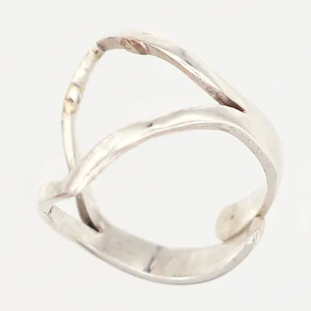 Ring, defekt, justerbar, silver 925/1000 Vikt: 2,3 g