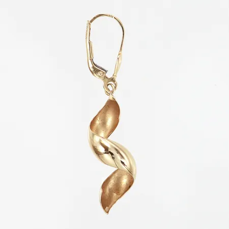 Ett udda örhänge, längd: 45mm, 14K Vikt: 1,3 g