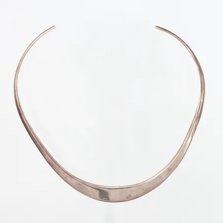 Halsring, stel öppen modell, längd ca 32cm innermått, bredd: 4-14mm, silver 925/1000 Vikt: 39 g