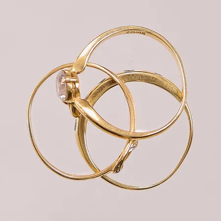 3 Ringar, skeva, vita stenar, 18K 5,1g.